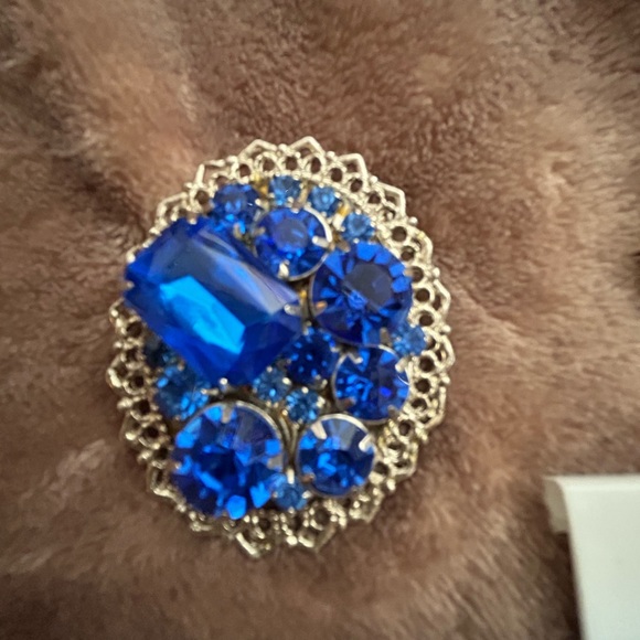 Six vintage brooches (pins) - Picture 4 of 7